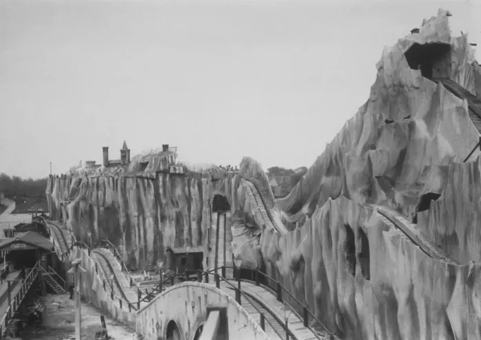 Framed Print : Racer Rollercoaster Framed Print : Racer Rollercoaster