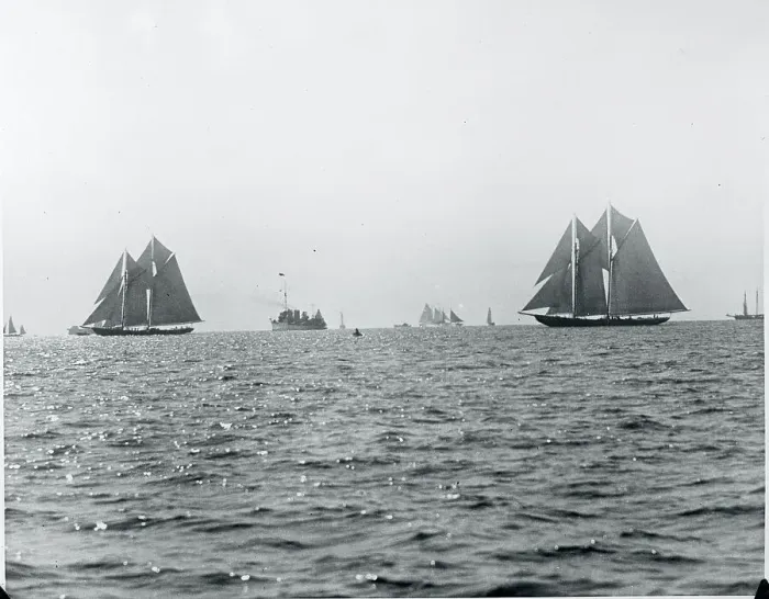 Framed Print : Racing Boats in Water
