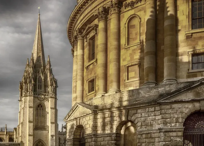 Framed Print : Radcliffe Camera and University Church of St Mary the Virgin Framed Print : Radcliffe Camera and University Church of St Mary the Virgin