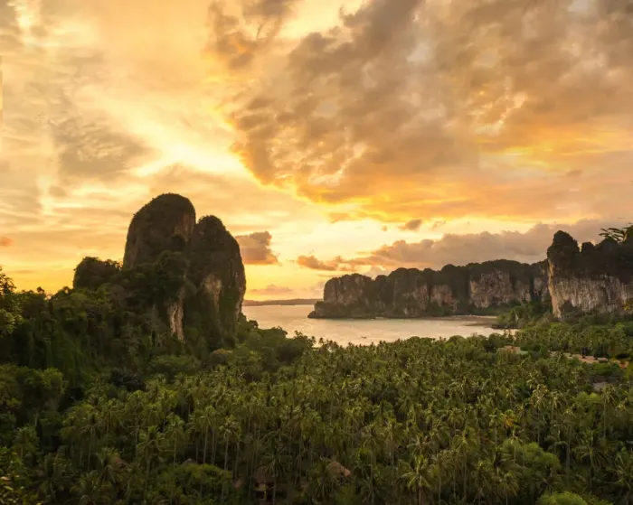 Framed Print : Railay beach