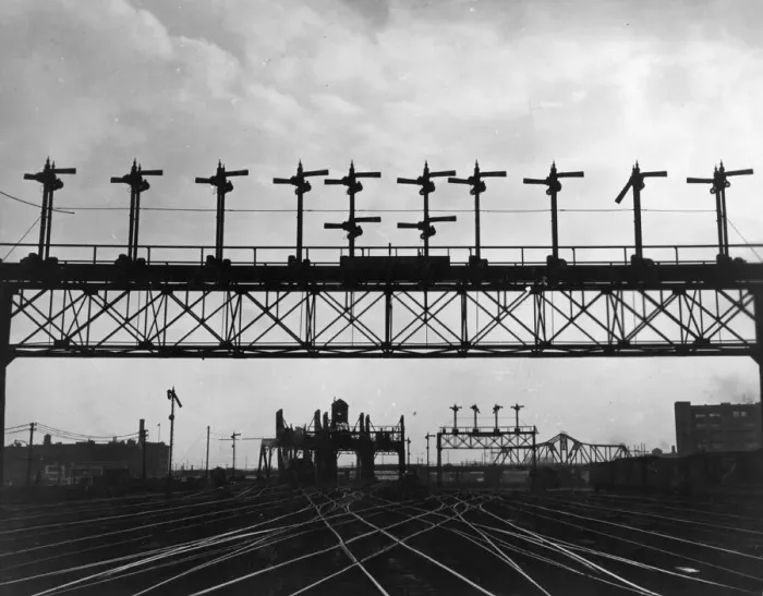 Framed Print : Railway Tracks Framed Print : Railway Tracks