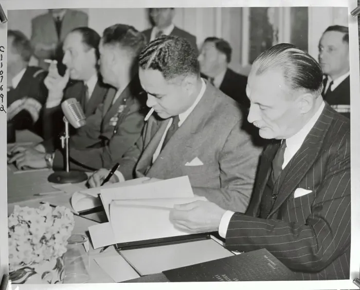 Framed Print : Ralph Bunche Signing the Armistice Agreement