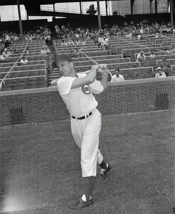 Framed Print : Ralph Kiner in Batting Position Framed Print : Ralph Kiner in Batting Position