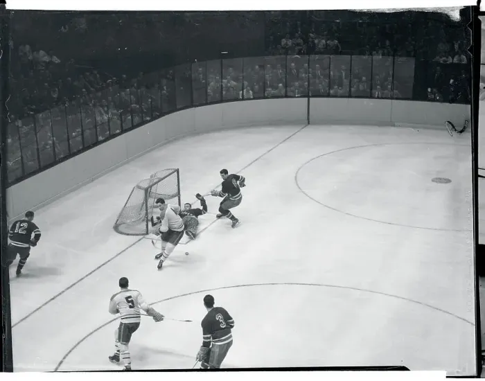 Framed Print : Rangers and Canadiens Playing Ice Hockey in Madison Square Garden Framed Print : Rangers and Canadiens Playing Ice Hockey in Madison Square Garden