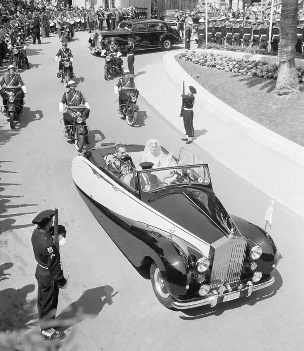 Framed Print : Ranier & Princess Kelly In Motorcade;Wed Framed Print : Ranier & Princess Kelly In Motorcade;Wed