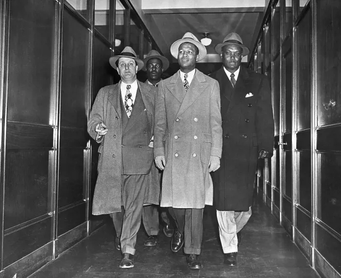Framed Print : Ray Robinson with His Publicist and Manager Framed Print : Ray Robinson with His Publicist and Manager