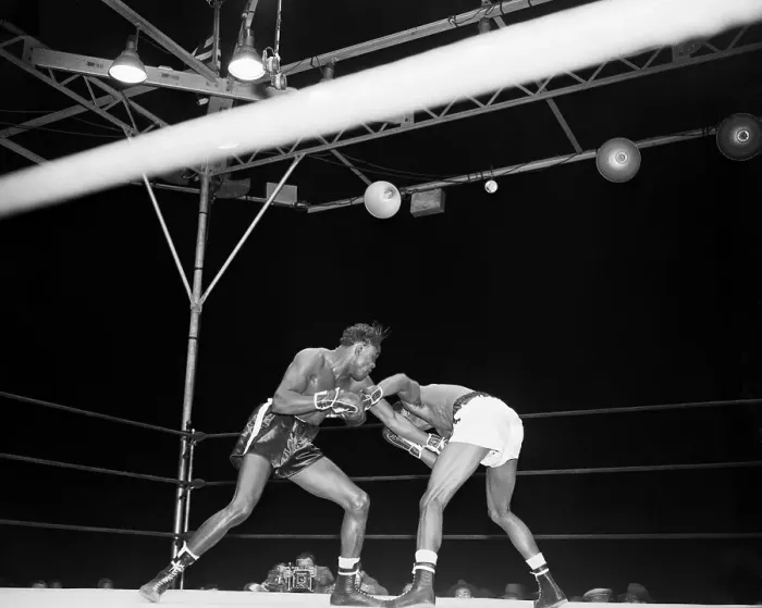 Framed Print : Ray Robinson Punching Kid Gavilan Framed Print : Ray Robinson Punching Kid Gavilan