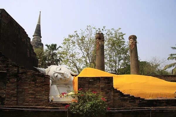The Reclining Buddha of Wat Yai Chaya Mongkol Temple
