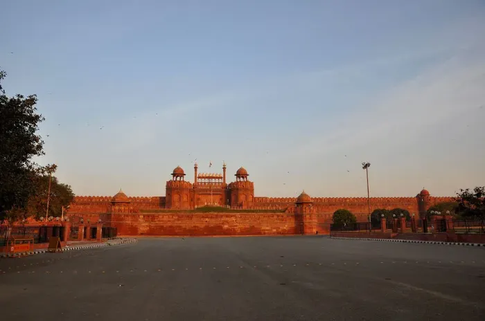 Framed Print : Red Fort located in Delhi is an historical building built by the moghuls Framed Print : Red Fort located in Delhi is an historical building built by the moghuls