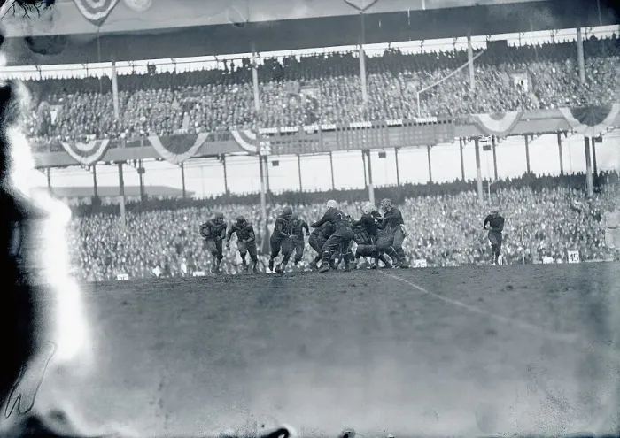 Framed Print : Red Grange Making Professional Debut Framed Print : Red Grange Making Professional Debut