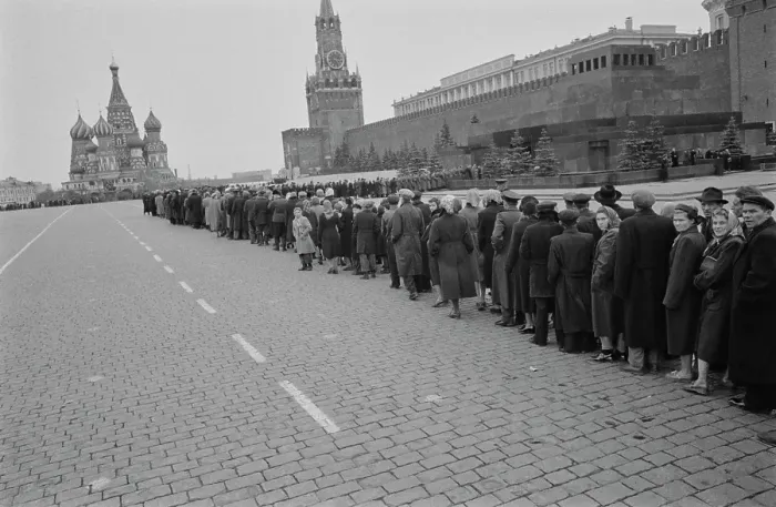 Framed Print : Red Square, Kremlin, Early 1960s Framed Print : Red Square, Kremlin, Early 1960s