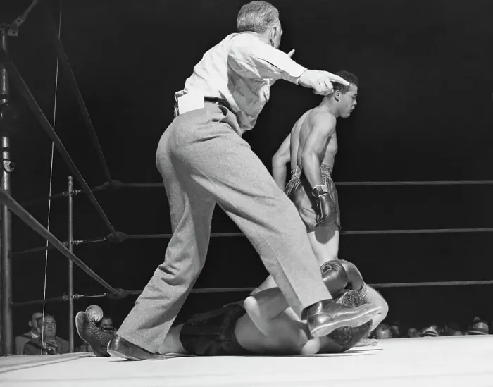Framed Print : Referee Gesturing to Joe Louis Framed Print : Referee Gesturing to Joe Louis