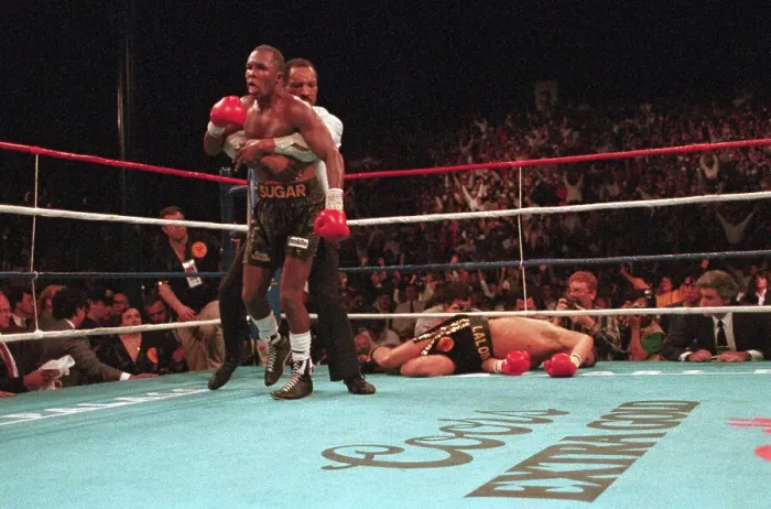 Framed Print : Referee Restraining Sugar Ray Leonard Framed Print : Referee Restraining Sugar Ray Leonard