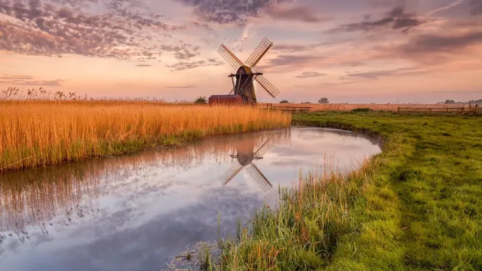 Framed Print : Reflection of a Suffolk Winmill Framed Print : Reflection of a Suffolk Winmill