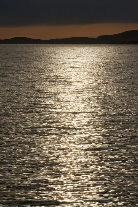 Framed Print : Reflections of the sun at dusk, Rodoyfjorden, Norway, Scandinavia, Europe Framed Print : Reflections of the sun at dusk, Rodoyfjorden, Norway, Scandinavia, Europe