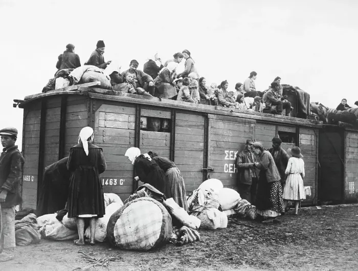 Framed Print : Refugees On Top Of Freight Car