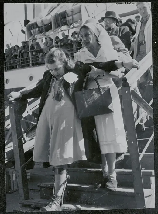 Framed Print : Refugees Leaving Ship