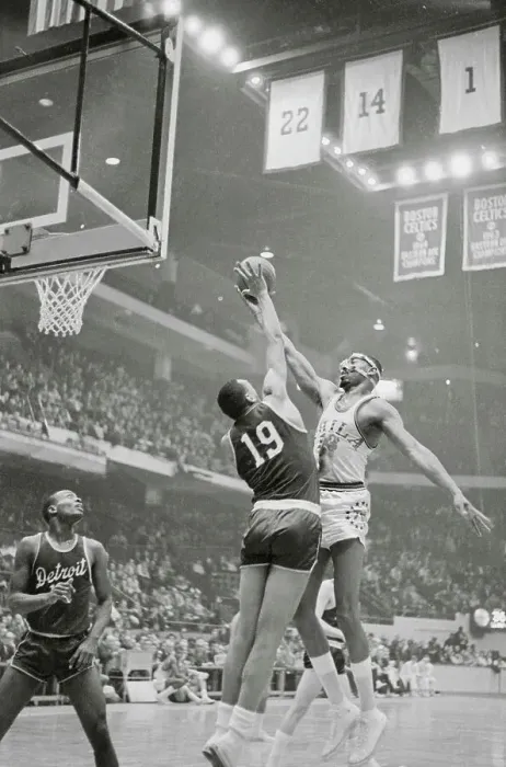 Framed Print : Reggie Harding Blocking Wilt Chamberlain's Shot Framed Print : Reggie Harding Blocking Wilt Chamberlain's Shot