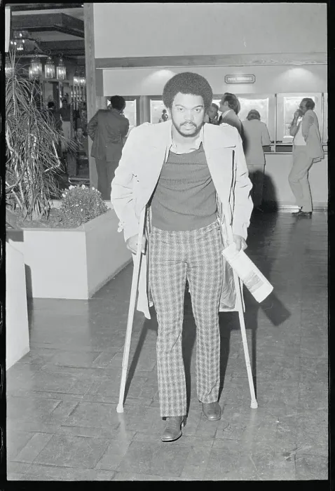 Framed Print : Reggie Jackson Walking on Crutches