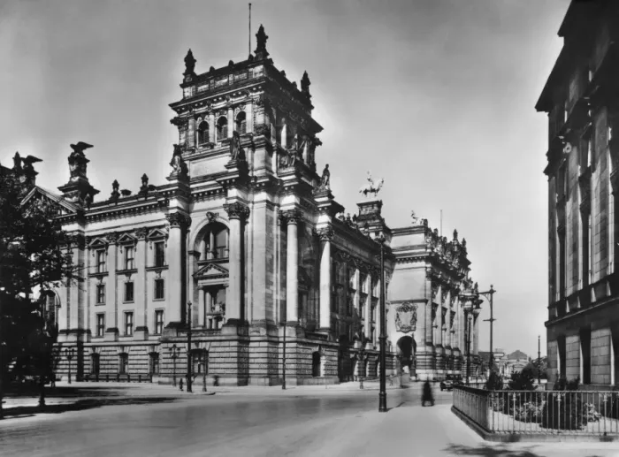Framed Print : Reichstag Building Framed Print : Reichstag Building