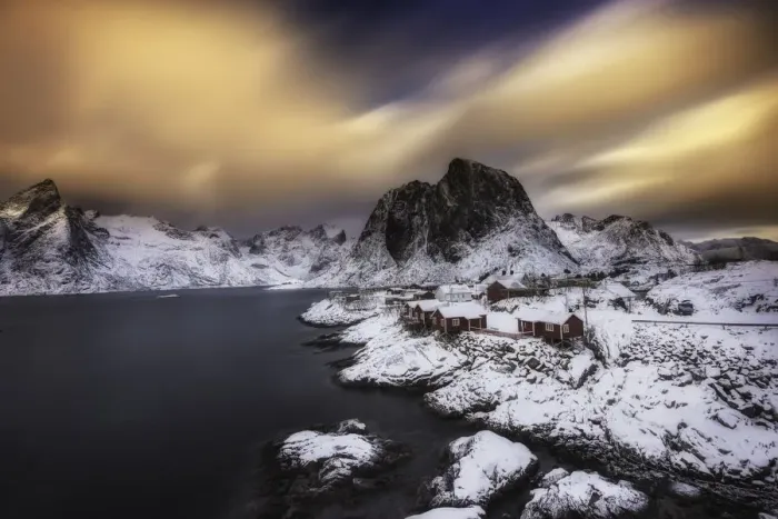 Framed Print : Reine Village, Lofoten Islands, Norway Framed Print : Reine Village, Lofoten Islands, Norway