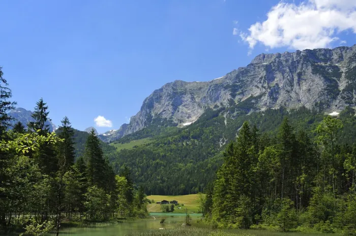 Framed Print : Reiter Alps, the shimmering green Lake Hintersee at the front, Ramsau bei Berchtesgaden, Berchtesgadener Land District, Upper Bavaria, Bavaria, Germany Framed Print : Reiter Alps, the shimmering green Lake Hintersee at the front, Ramsau bei Berchtesgaden, Berchtesgadener Land District, Upper Bavaria, Bavaria, Germany
