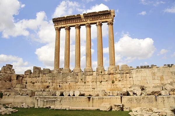 The six remaining columns of the Temple of Jupiter, UNESCO World Heritage Site, Baalbek, Beqaa Valley, Lebanon, Middle East, Orient