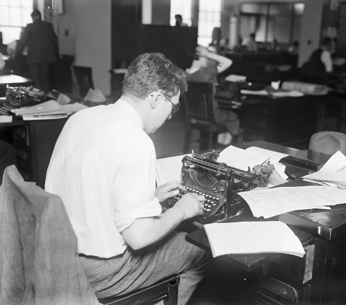 Framed Print : Reporter Typing Story- Ny Daily News Framed Print : Reporter Typing Story- Ny Daily News