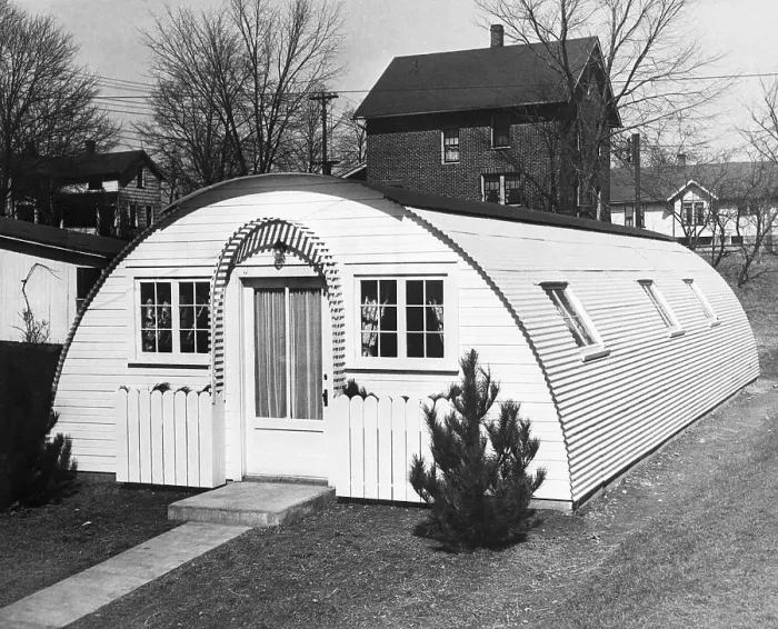 Framed Print : Residential Quonset Hut
