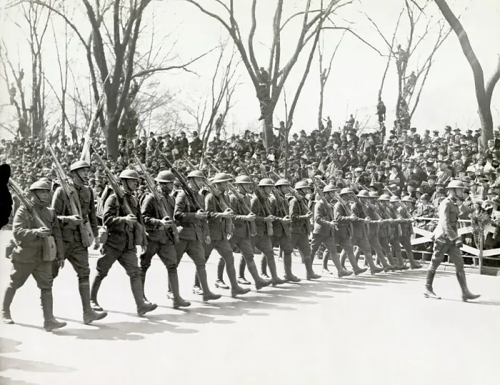 Framed Print : Returning Doughboys Marching 1919 Framed Print : Returning Doughboys Marching 1919