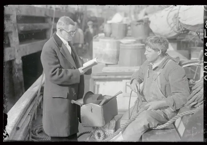 Framed Print : Rev. William G. Jones Reading to a Sailor
