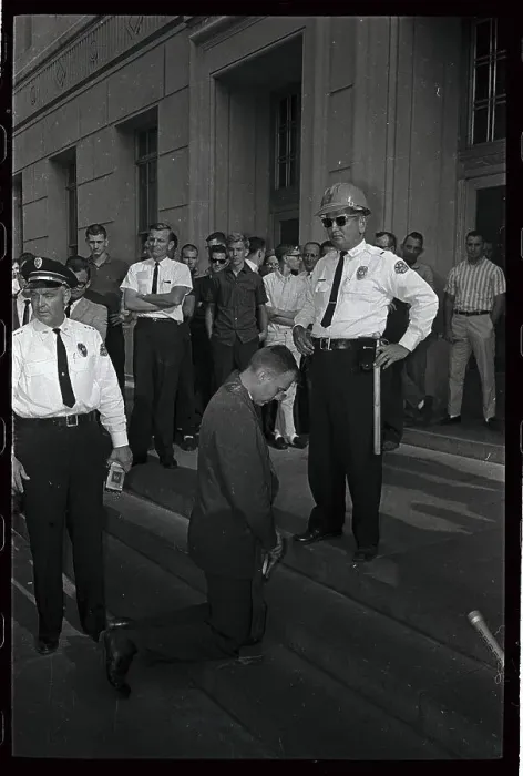 Framed Print : Reverend Ed King Praying in Protest Framed Print : Reverend Ed King Praying in Protest