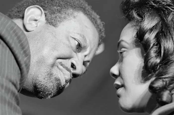 Framed Print : Reverend Ralph Abernathy Consoling Coretta Scott King Framed Print : Reverend Ralph Abernathy Consoling Coretta Scott King