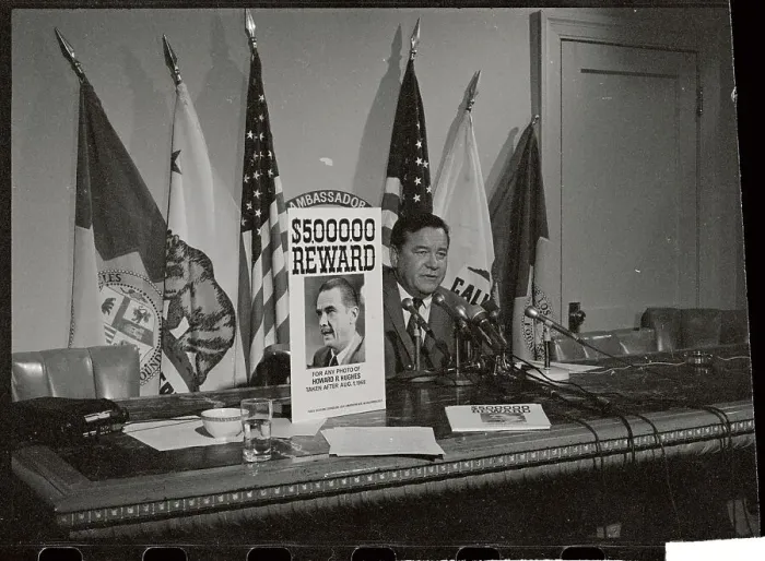 Framed Print : Reward Offered for Photo of Howard Hughes