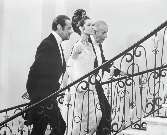 Framed Print : Rex Harrison, Audrey Hepburn and Wilfrid Hyde-White on Stairs Framed Print : Rex Harrison, Audrey Hepburn and Wilfrid Hyde-White on Stairs