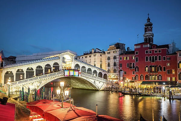Rialto bridge at dusk, Venice, Italy