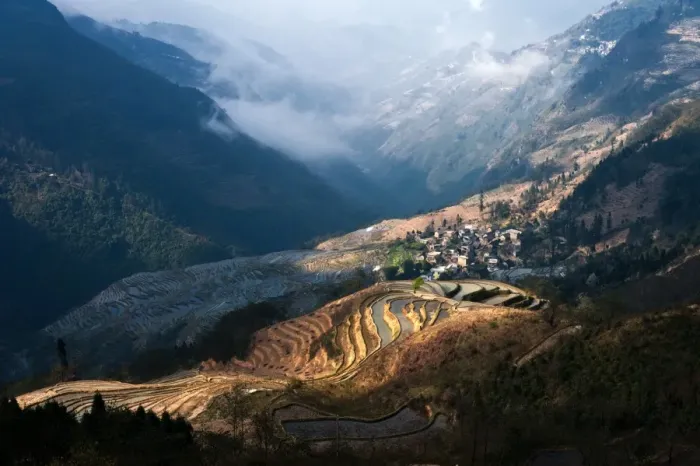 Framed Print : Rice terrace in Yuanyang County Framed Print : Rice terrace in Yuanyang County