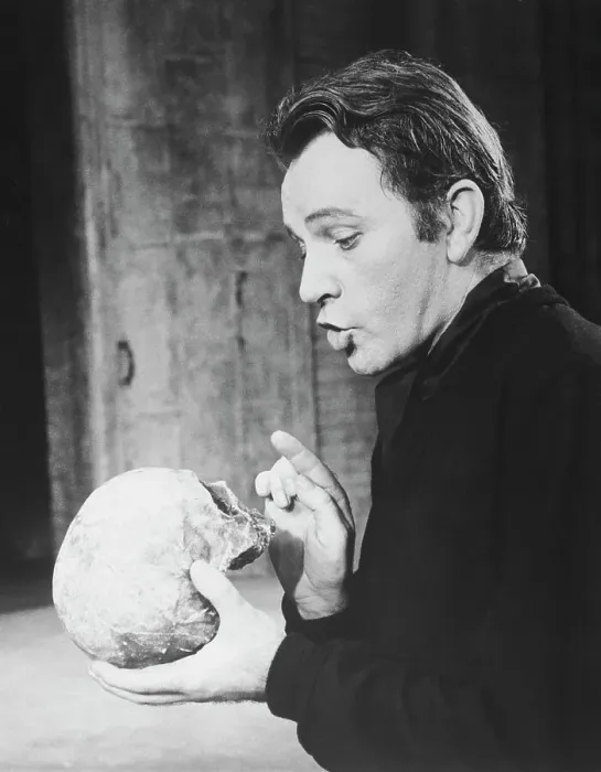 Framed Print : Richard Burton as Hamlet Framed Print : Richard Burton as Hamlet