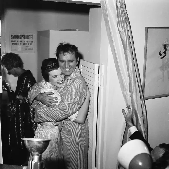 Framed Print : Richard Burton Hugging Julie Andrews Framed Print : Richard Burton Hugging Julie Andrews
