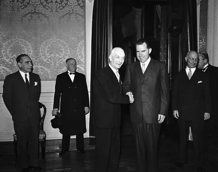 Framed Print : Richard Nixon Greeting Leaders in Rome Framed Print : Richard Nixon Greeting Leaders in Rome