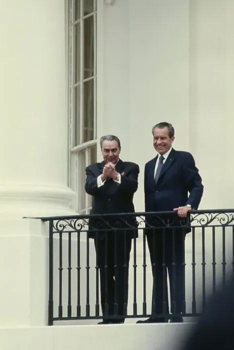 Framed Print : Richard Nixon and Leonid Brezhnev Framed Print : Richard Nixon and Leonid Brezhnev