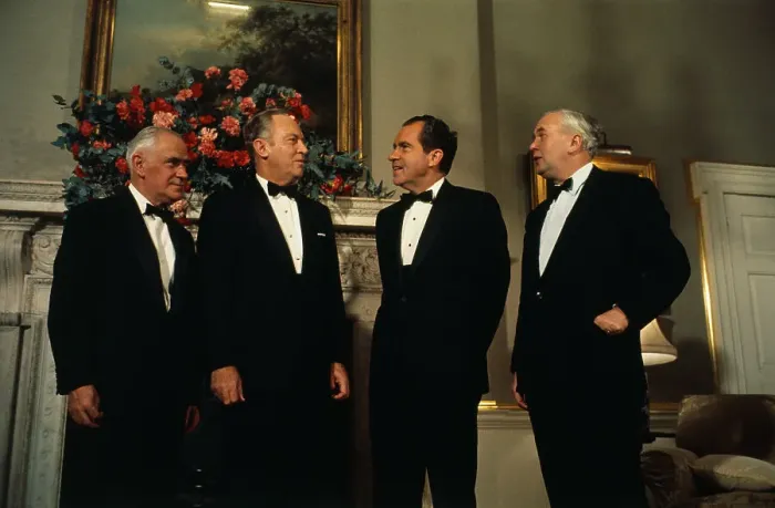 Framed Print : Richard Nixon Posing with Harold Wilson and Others Framed Print : Richard Nixon Posing with Harold Wilson and Others