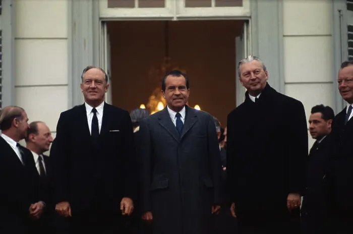 Framed Print : Richard Nixon with West German Government Officials Framed Print : Richard Nixon with West German Government Officials