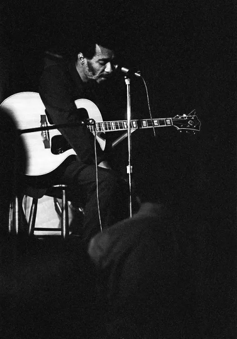 Framed Print : Richie Havens At The Cafe Au Go Go Framed Print : Richie Havens At The Cafe Au Go Go