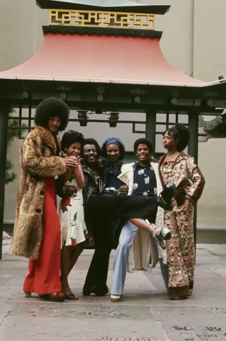 Framed Print : Right on! Fashion Shoot, 1974 Framed Print : Right on! Fashion Shoot, 1974