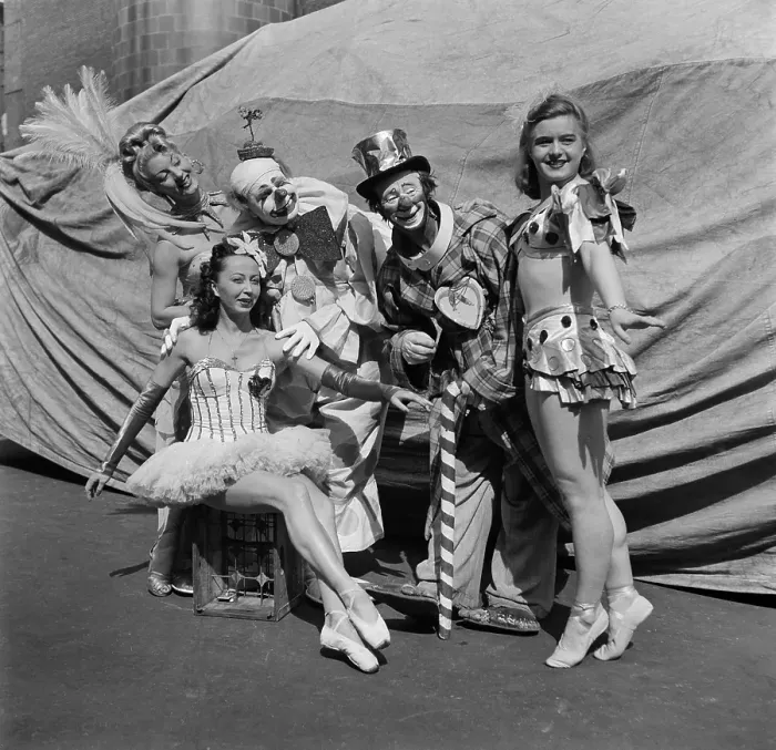 Framed Print : Ringling Bros. and Barnum & Bailey Circus Framed Print : Ringling Bros. and Barnum & Bailey Circus