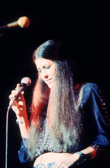 Framed Print : Rita Coolidge Performing Framed Print : Rita Coolidge Performing
