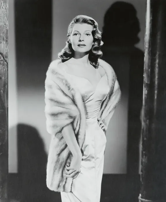 Framed Print : Rita Hayworth in Mink Stole Framed Print : Rita Hayworth in Mink Stole