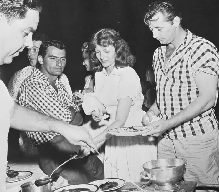 Framed Print : Rita Hayworth and Robert Mitchum Enjoying Barbecue Food Framed Print : Rita Hayworth and Robert Mitchum Enjoying Barbecue Food