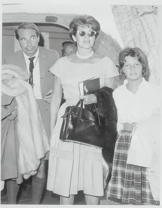 Framed Print : Rita Hayworth, Yasmin Khan, and Gary Merrill Strolling Framed Print : Rita Hayworth, Yasmin Khan, and Gary Merrill Strolling